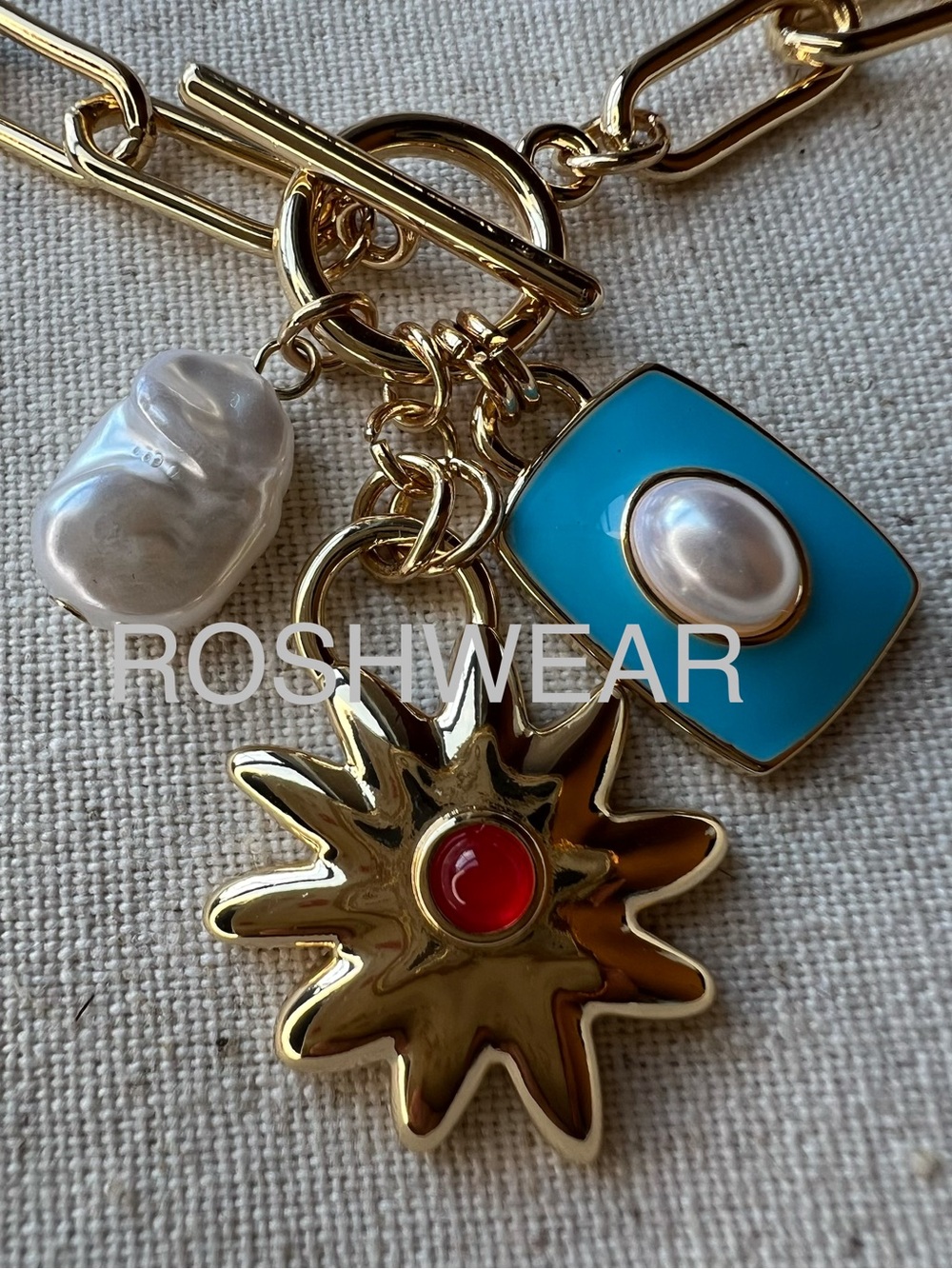 Gold-Link Charm Necklace with Faux Turquoise, Pearl & Red Accents NWOT - Picture 8 of 8